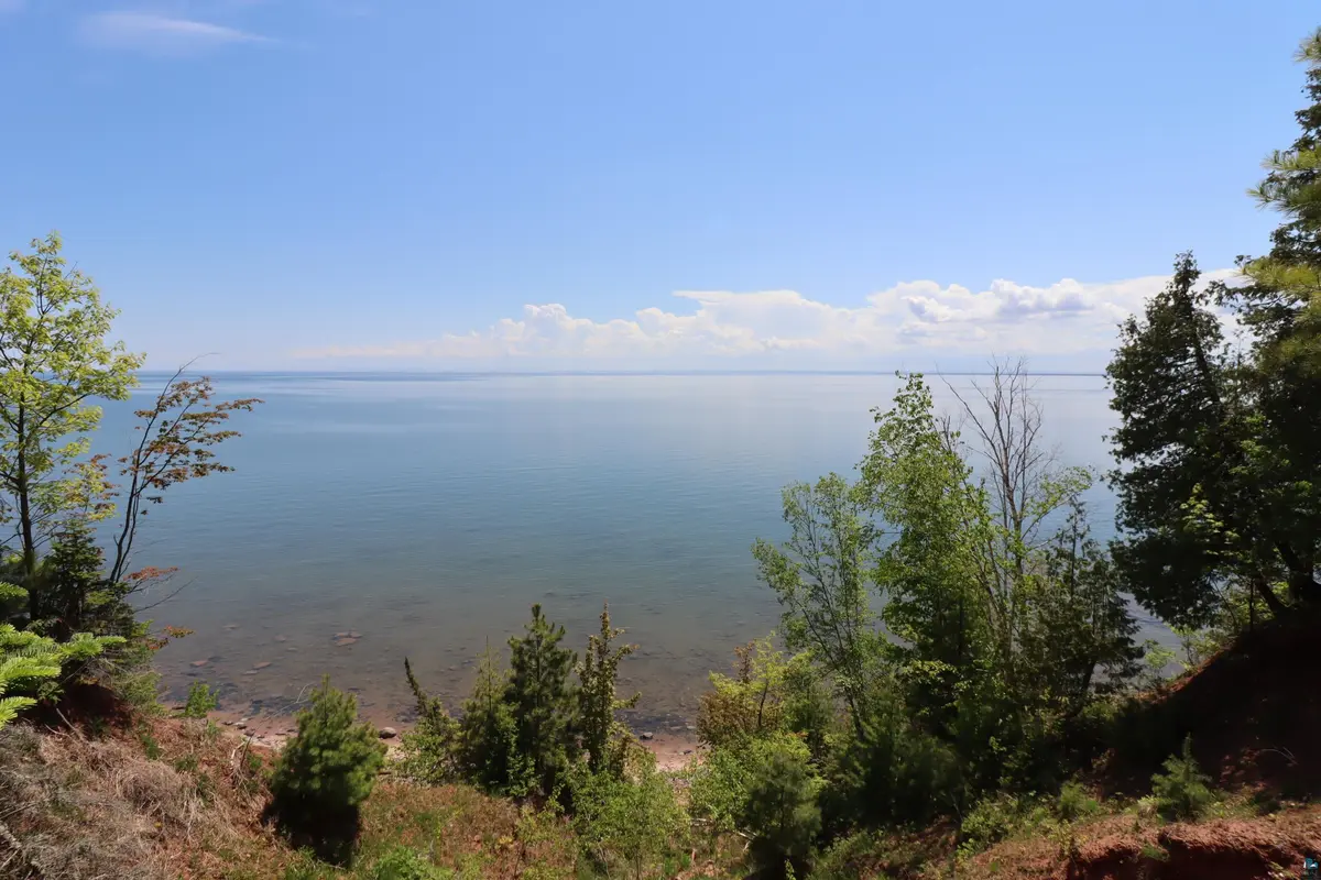 963 South Shore Rd, La Pointe, WI 54850