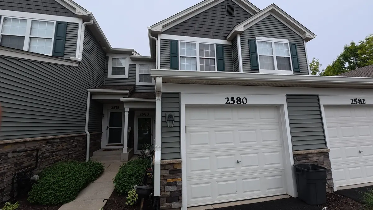 2580 Golf Ridge CIR, Naperville, IL 60563