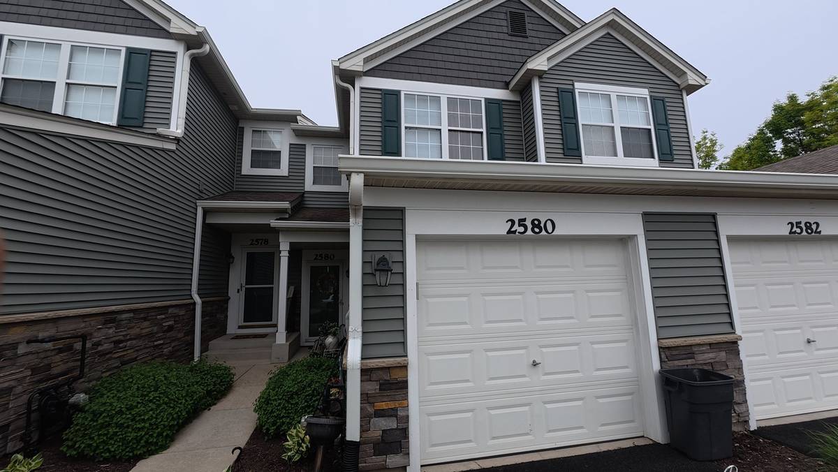 2580 Golf Ridge CIR, Naperville, IL 60563