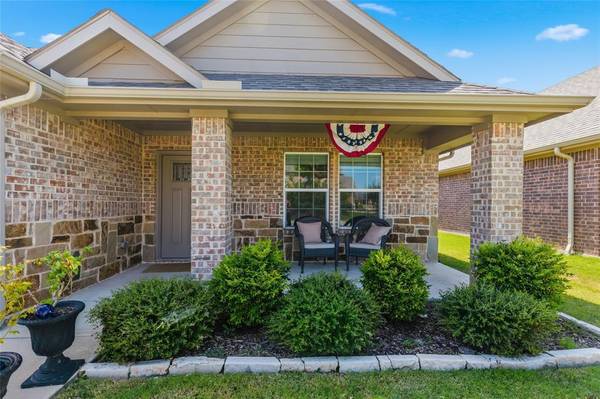 7904 Grant Lane, Greenville, TX 75402
