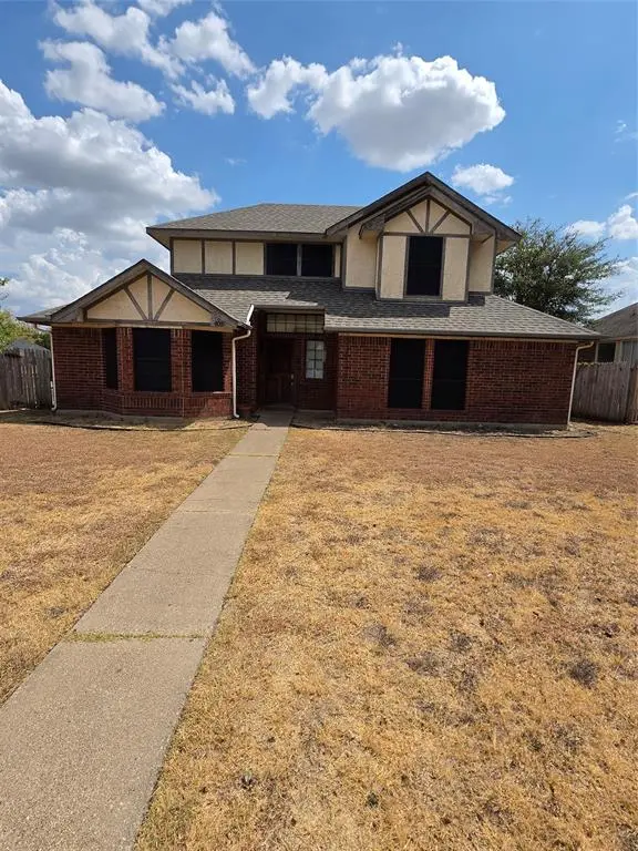 405 Raintree Circle, Desoto, TX 75115