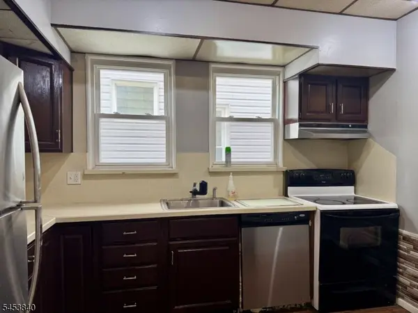 145 Maple St #11, Kearny Town, NJ 07032