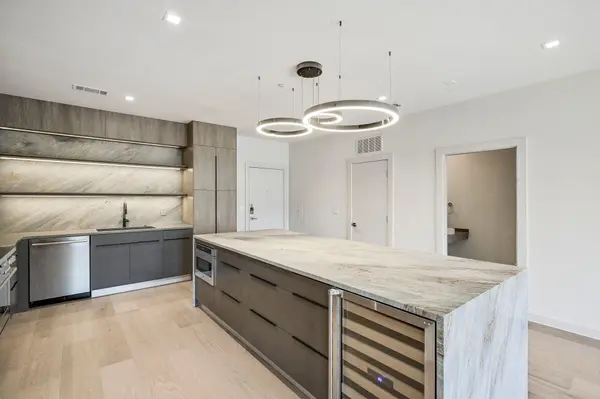 3600 S Lamar BLVD #202, Austin, TX 78704