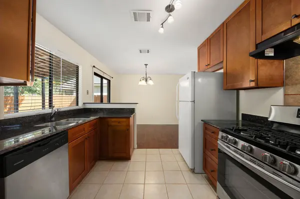 2409 Dowd LN, Austin, TX 78728