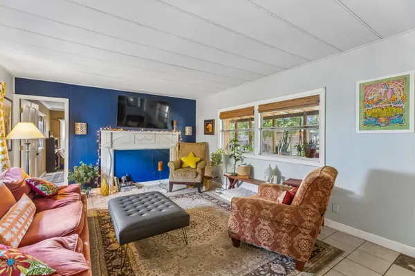 1106 Minnie DR, Austin, TX 78732
