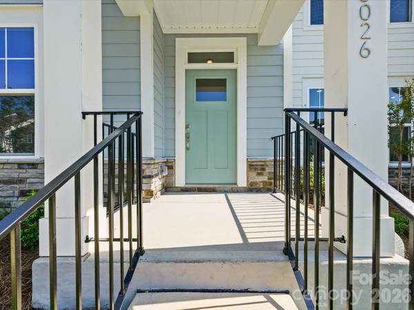10026 Mamillion DR, Huntersville, NC 28078