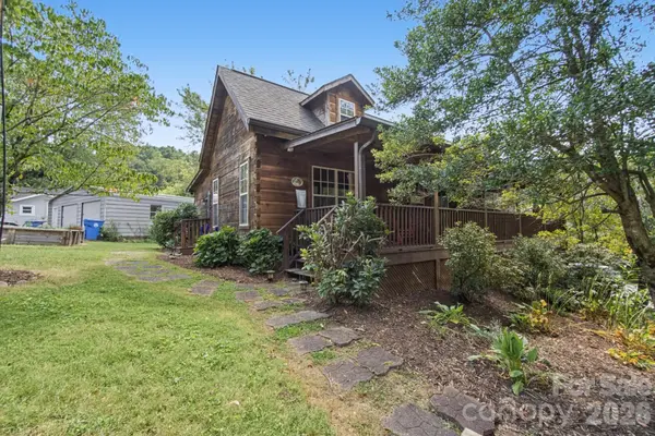 1 Locust AVE, Asheville, NC 28804