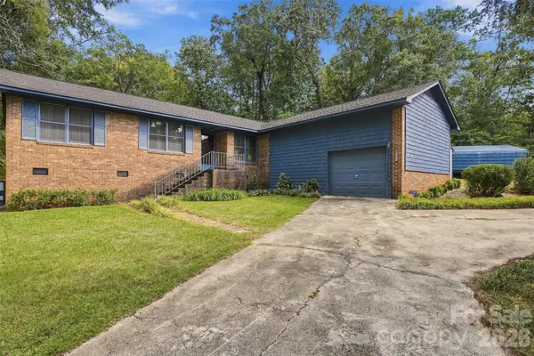 5559 Hillsdale ST, Fort Lawn, SC 29714