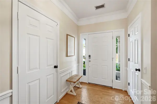 5325 Dockery DR, Charlotte, NC 28209