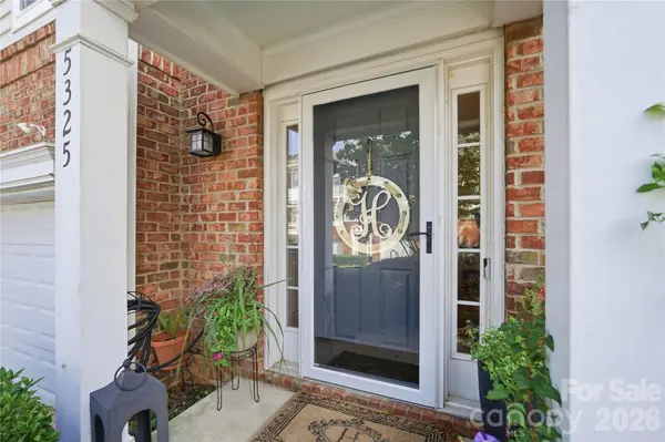 5325 Dockery DR, Charlotte, NC 28209