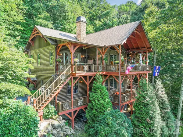 318 Awohali TRL, Maggie Valley, NC 28751