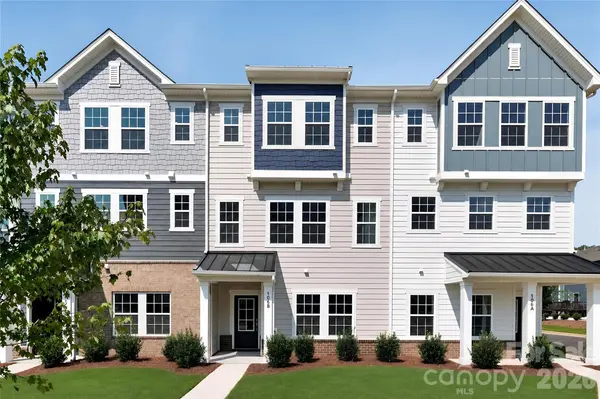 102 Admani WAY #B, Mooresville, NC 28117