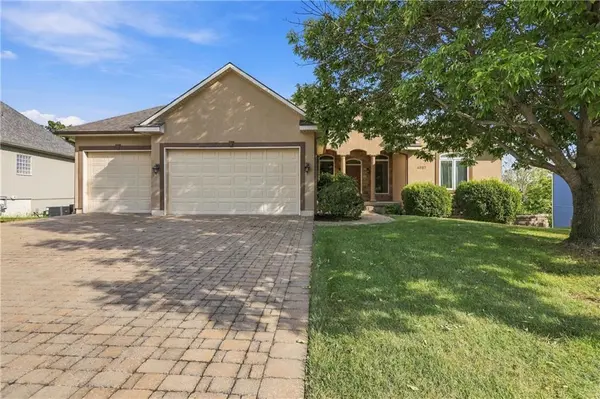 4957 S Park Ridge DR, Independence, MO 64015