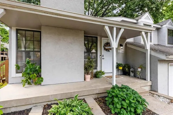 12738 W 108TH ST, Overland Park, KS 66210