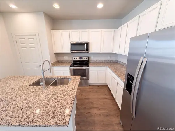 16271 Bolling, Denver, CO 80239