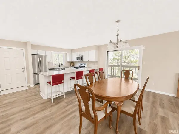 2072 E Waters Edge DR #15, Bloomington, IN 47401