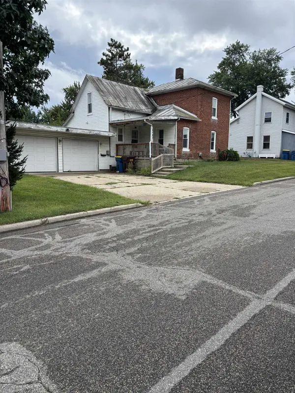 206 E Stocker Street ***, Angola, IN 46703