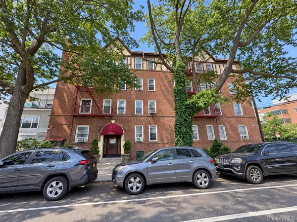 3354 99th ST, Corona, NY 11368