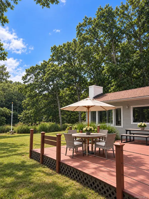 7 Wheeler RD, Shelter Island, NY 11965