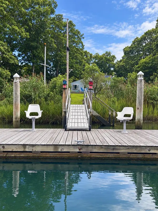 7 Wheeler RD, Shelter Island, NY 11965