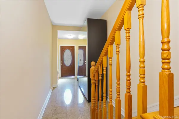 85-25 56th AVE, Elmhurst, NY 11373
