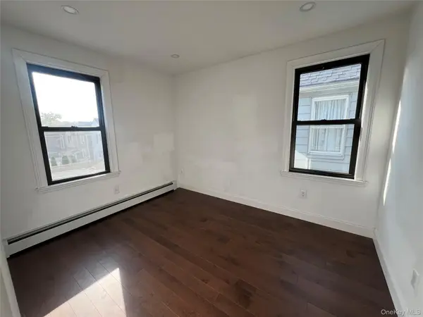 10710 142nd ST, Jamaica, NY 11435