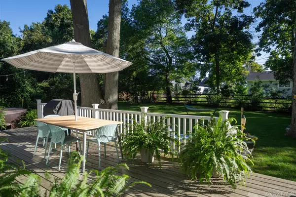 738 Conklin RD, Greenport, NY 11944