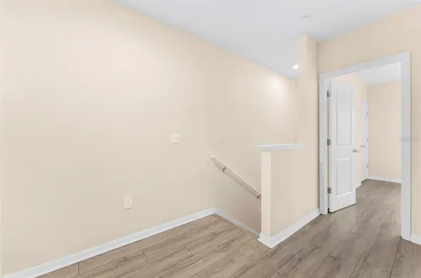2399 MIDNIGHT PEARL DR, Sarasota, FL 34240