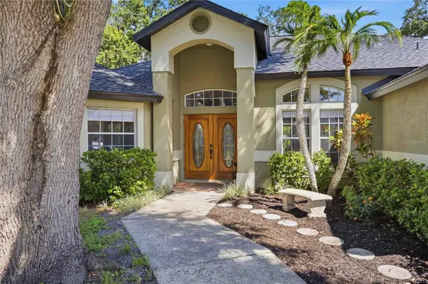 5595 BENT OAK DR, Sarasota, FL 34232