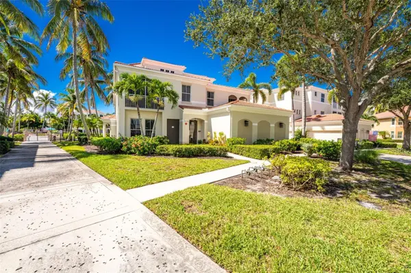 3444 SUNSET KEY CIR #102, Punta Gorda, FL 33955