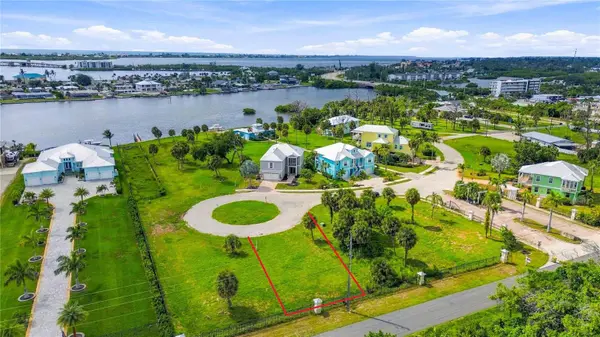 6790 PORTSIDE LN, Englewood, FL 34223