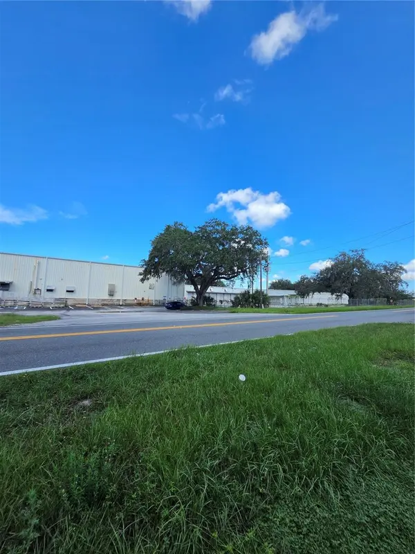 1107 THOMAS AVE, Leesburg, FL 34748