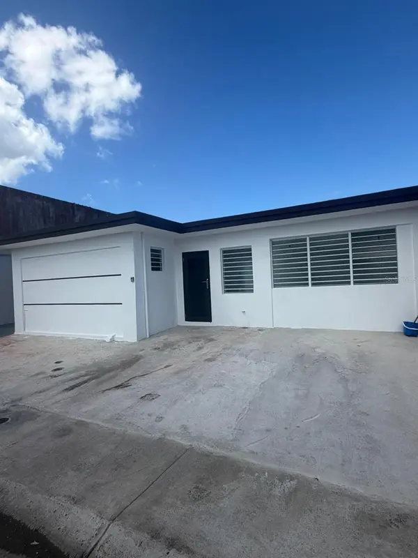 2214 CALLE 18 #A, Carolina, PR 00985