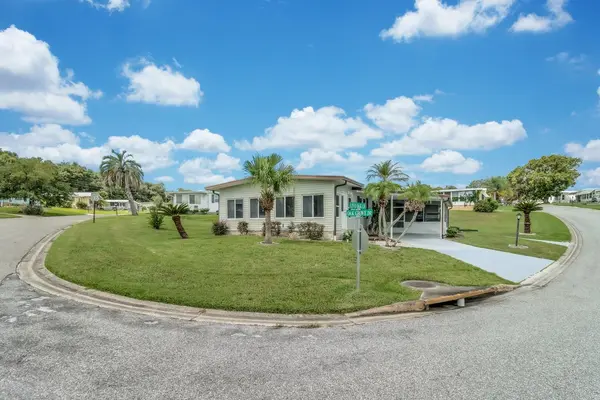 2002 LIVE OAK LN #14, Zellwood, FL 32798