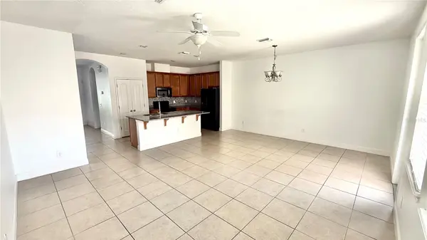 8615 VIA TRIESTE DR, Windermere, FL 34786