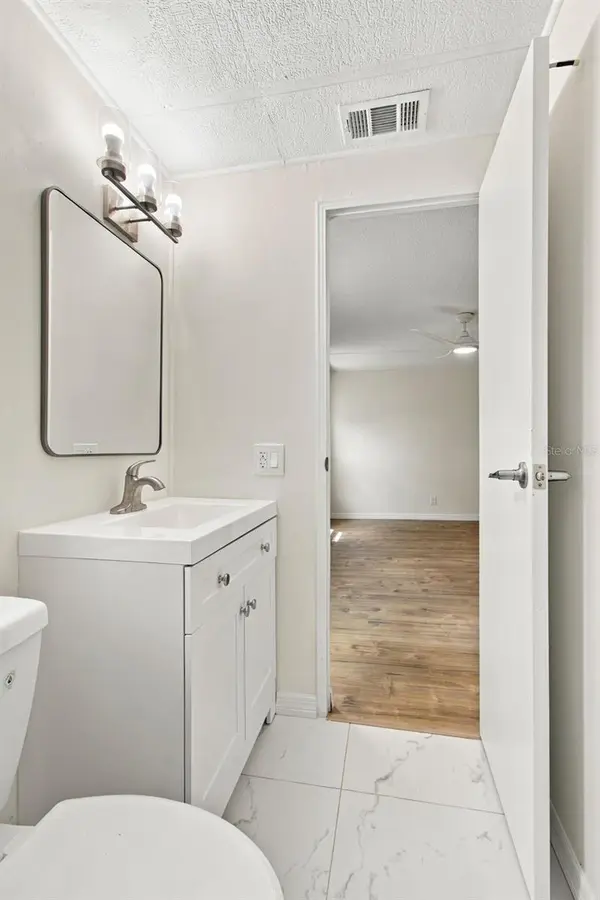 130 CLUBVIEW DR #2, Safety Harbor, FL 34695