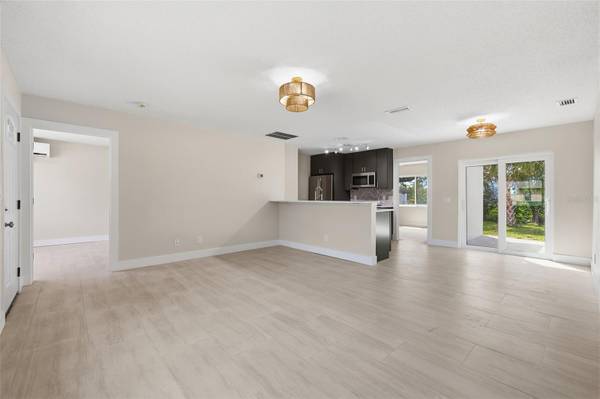 2714 MARY SUE ST SW, Largo, FL 33774
