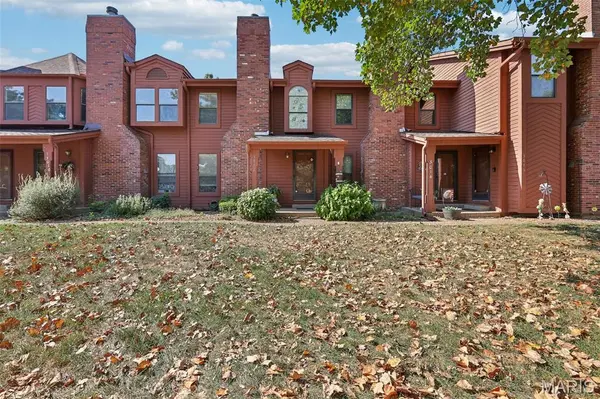 3012 Duclair Pkwy #G, St Charles, MO 63303