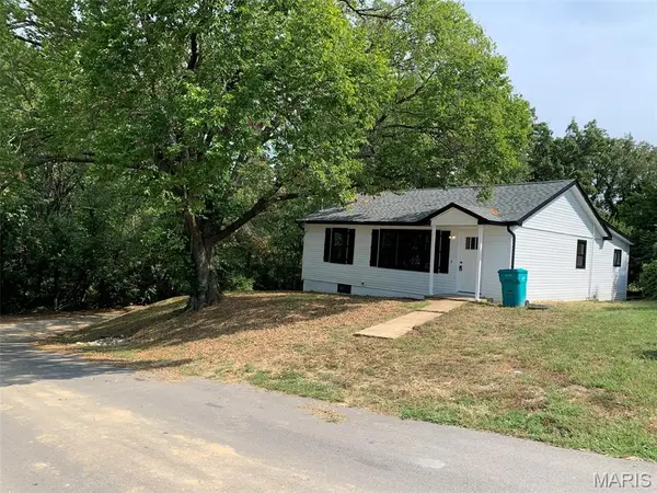 310 Nashville ST, St Clair, MO 63077