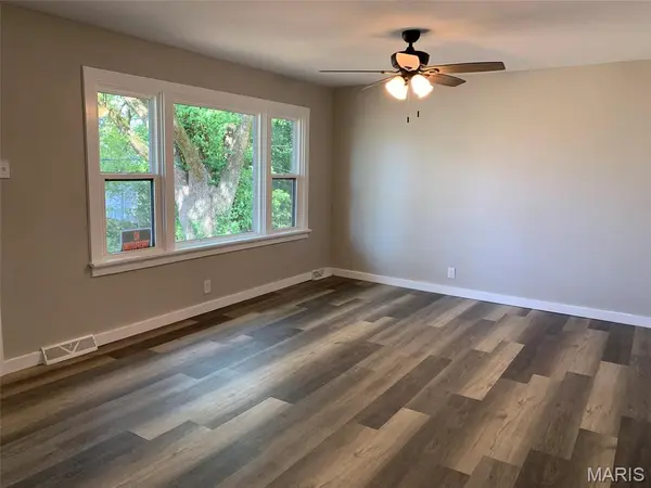 310 Nashville ST, St Clair, MO 63077