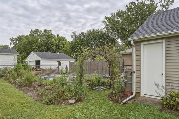 706 Adams ST, Oregon, IL 61061