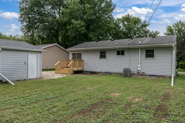 3323 Kimberly Downs RD, Davenport, IA 52807
