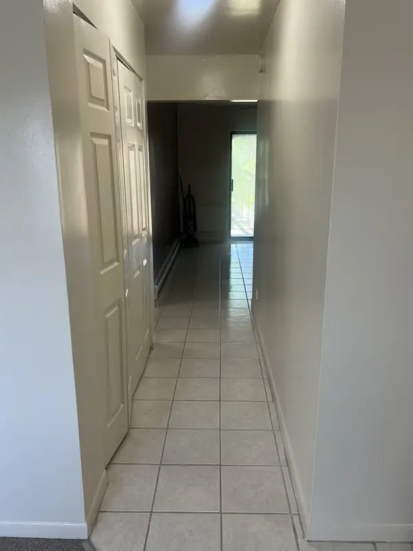 1852 S Anna Marie DR #303, Mount Prospect, IL 60056