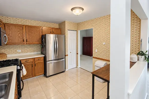480 Green Bridge LN #B, Prospect Heights, IL 60070