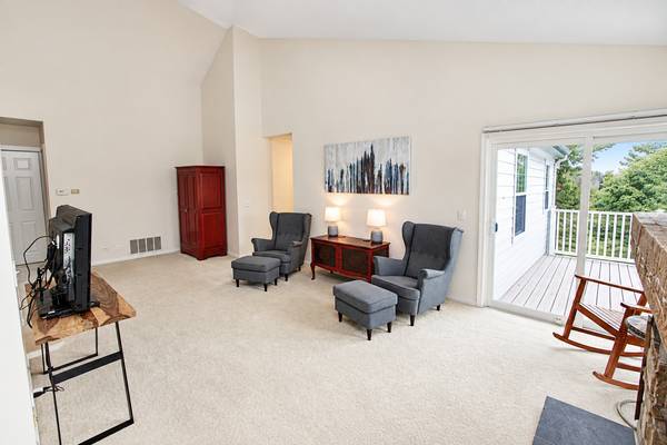 480 Green Bridge LN #B, Prospect Heights, IL 60070