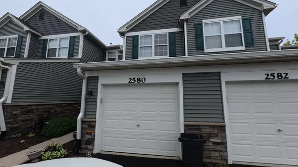 2580 Golf Ridge CIR, Naperville, IL 60563