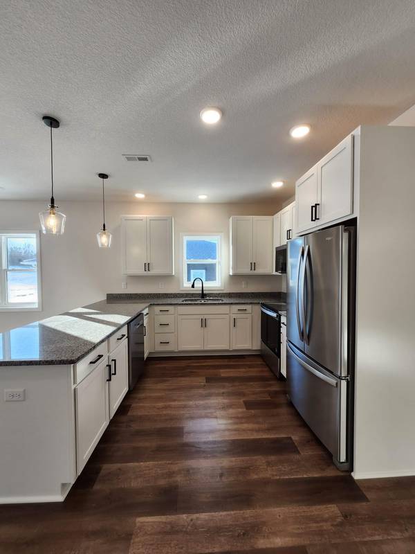 406 Norske ST, Woodville, WI 54028