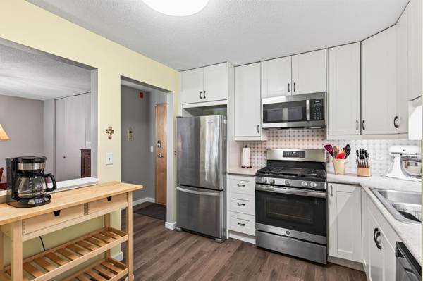 4820 Park Commons DR #138, Saint Louis Park, MN 55416