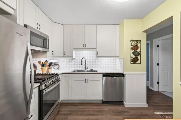 4820 Park Commons DR #138, Saint Louis Park, MN 55416