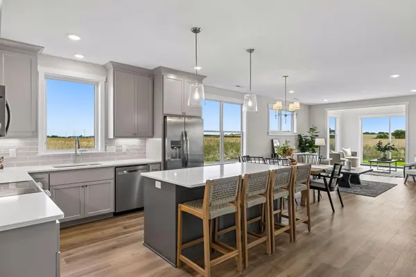 1004 Turner LN, New Richmond, WI 54017